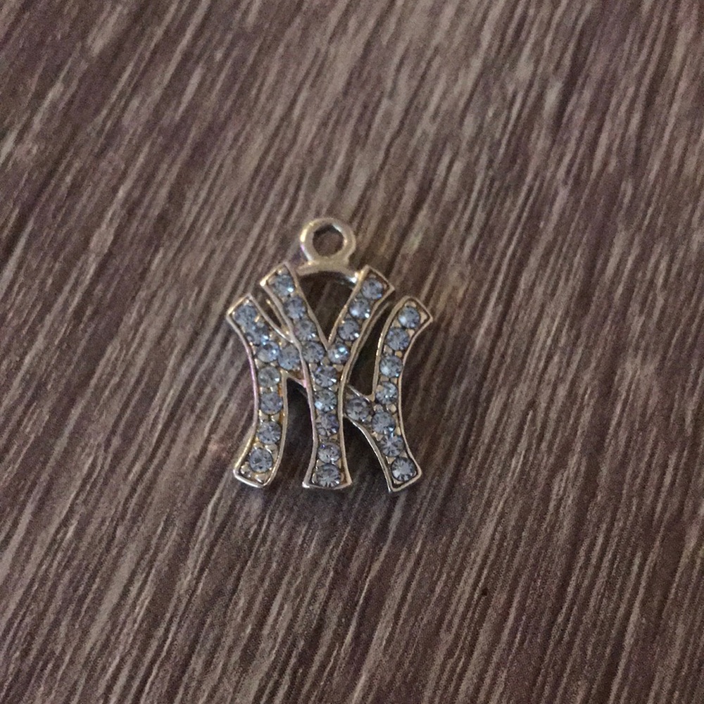 NYY pendant